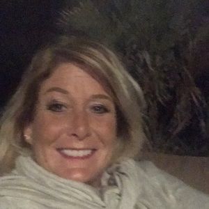 Meet your Posher, Deborah